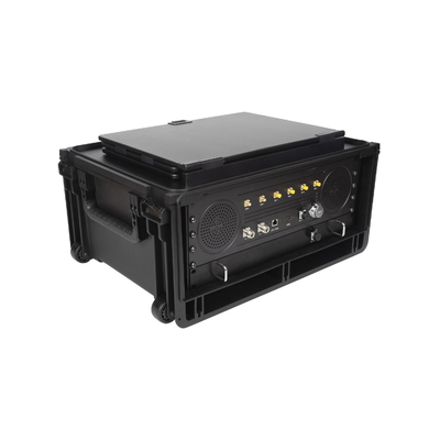 Üç ekranlı Komuta İstasyonu 43dBm MANET FHSS IP Mesh Radyo